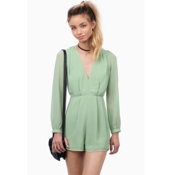 SOLD ✨Green Vintage Inspired Pleated Romper - Picture 2 of 6